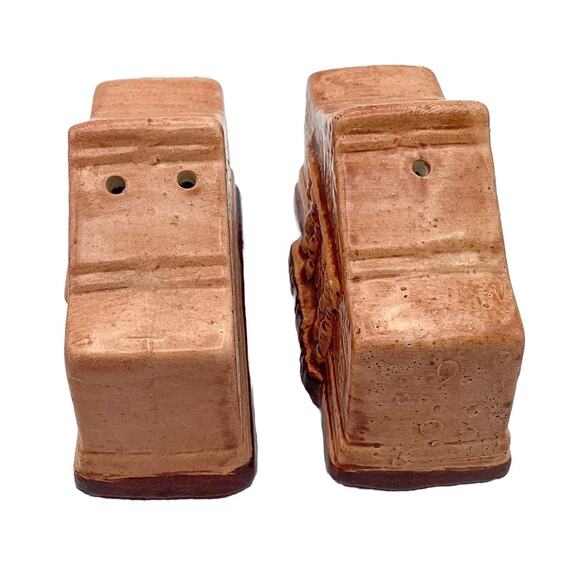 Vintage Salt & Pepper Shakers: THE ALAMO San Antonio Texas Ceramic Set - Picture 3 of 6